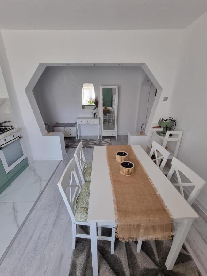 Clau Home Hunedoara Extérieur photo